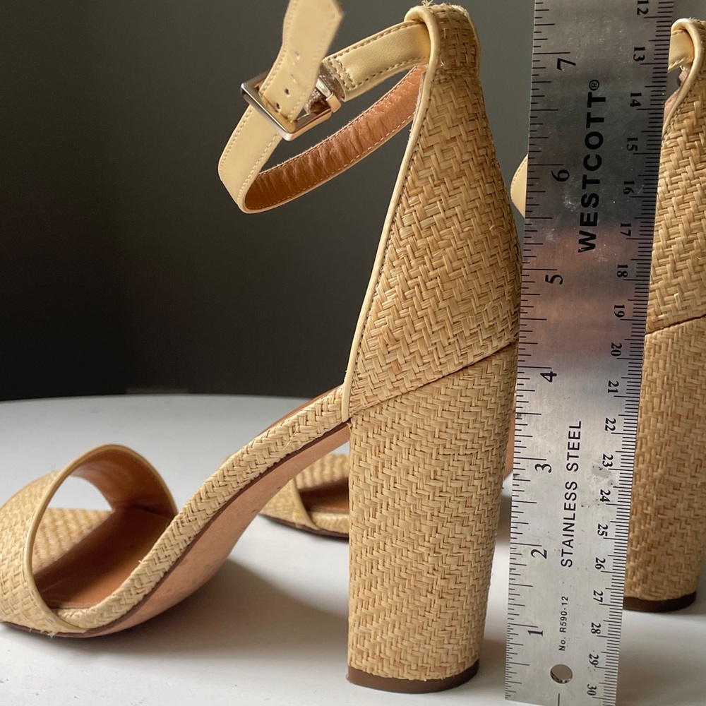J McLaughlin Raffia Textured Sandals - Picture 4 of 8